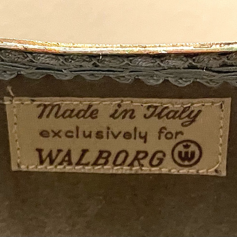 Original Walborg Brushed Silver Clamshell Purse, … - image 6